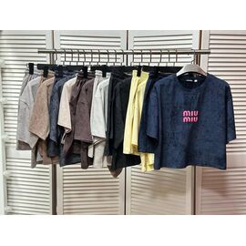 Фотография Костюм женский 1048 l.grey р.44-48 "Lelis" недорого оптом от прямого поставщика