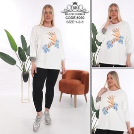 Фотография Костюм женский 8090 white р.54-58 "Julia" недорого оптом от прямого поставщика