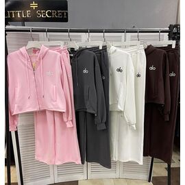 Фотография Костюм спортивный женский тёплый 9710 white р.S-L "Little Secret" недорого оптом от прямого поставщика