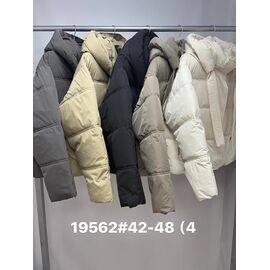 Куртка жіноча демісезонна 19562 beige р.42-48 "Jacket" недорого оптом від прямого постачальника