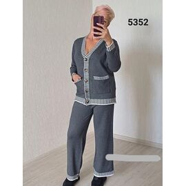 Фотография Костюм женский 5352 grey р.46-50 "FSN" недорого оптом от прямого поставщика