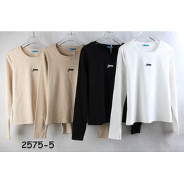 Фотография Свитер женский 2575-5 white р.one size "LOOK" недорого оптом от прямого поставщика