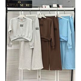 Фотография Костюм спортивный женский тёплый 112 l.grey р.S-L "Little Secret" недорого оптом от прямого поставщика