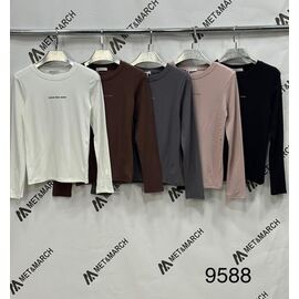 Фотография Свитер женский 9588 beige р.S-L "Met&March" недорого оптом от прямого поставщика