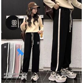 Штани дитячі спортивні зимові на дівчинку 8380 black р.8-12 "Фунтик" недорого оптом від прямого постачальника