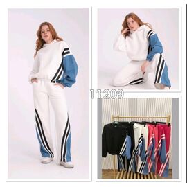 Фотография Костюм спортивный женский 11209 white р.42-48 "LOOK" недорого оптом от прямого поставщика