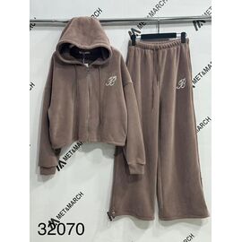 Фотография Костюм спортивный женский 32070 beige р.S-L "Met&March" недорого оптом от прямого поставщика