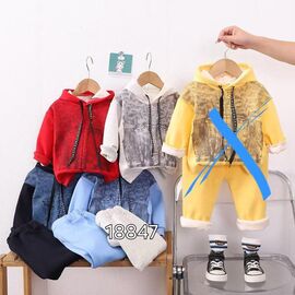 Костюм дитячий на хлопчика 18847 l.grey р.1-4 "Фунтик" недорого оптом від прямого постачальника