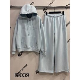 Фотография Костюм спортивный женский 10039 l.blue р.S-L "Met&March" недорого оптом от прямого поставщика