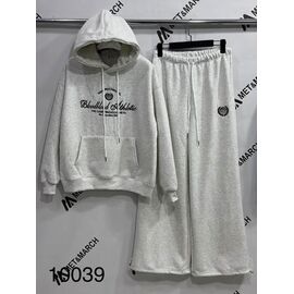 Фотография Костюм спортивный женский 10039 l.grey р.S-L "Met&March" недорого оптом от прямого поставщика