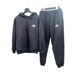 Костюм спортивний чоловічий E800 black р.48-56 "Essa" недорого оптом від прямого постачальника