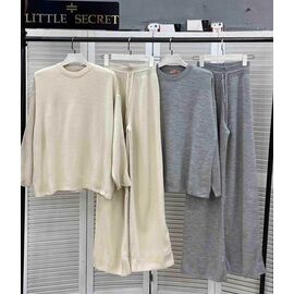 Фотография Костюм женский тёплый 0556 l.beige р.one size "Little Secret" недорого оптом от прямого поставщика