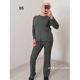 Фотография Костюм женский тёплый 05 khaki р.48-52 "FSN" недорого оптом от прямого поставщика