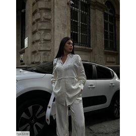 Фотография Костюм-двойка: рубашка + брюки клеш, приятная ткань с качественным серебряным напылением, переливается хорошим сиянием на свете, в таком костюме вы не остаться не замеченной р.42-44;46-48 "VLADA" купить недорого от прямого поставщика