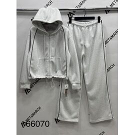 Фотография Костюм спортивный женский тёплый 66070 grey р.S-L "Met&March" недорого оптом от прямого поставщика
