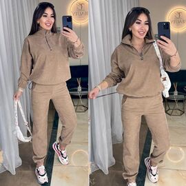 Фотография Костюм спортивный женский тёплый 6030 beige р.42-52 "LINDA" недорого оптом от прямого поставщика