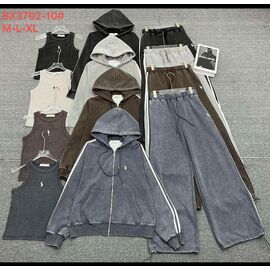 Фотография Костюм спортивный женский тёплый 73210 d.grey р.M-XL "FLORA" недорого оптом от прямого поставщика