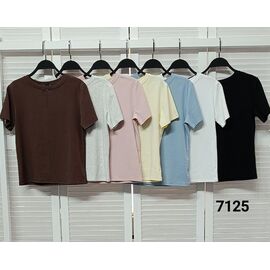 Фотография Футболка женская 7125 beige р.42-48 "LOOK" недорого оптом от прямого поставщика