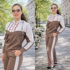 Костюм спортивний жіночий теплий E1713 brown р.50-60 "Essa" недорого оптом від прямого постачальника