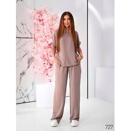 Фотография Костюм женский 727 beige р.42-44 "DORA" недорого оптом от прямого поставщика
