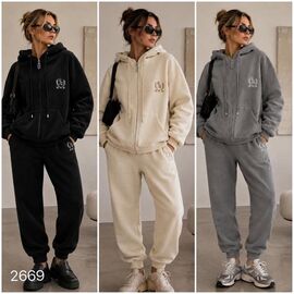 Фотография Костюм спортивный женский 2669 beige р.XL-3XL "Yafeier" недорого оптом от прямого поставщика