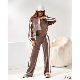 Фотография Костюм спортивный женский тёплый 776 beige р.42-56 "DORA" недорого оптом от прямого поставщика