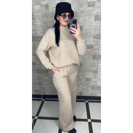 Фотография Костюм женский тёплый 103 beige р.42-52 "VALENTINA" недорого оптом от прямого поставщика