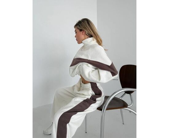 Костюм спортивный женский тёплый 2095 white р.42-50 "Funny Love" недорого оптом от прямого поставщика, изображение 2 Фотография Костюм спортивный женский тёплый 2095 white р.42-50 "Funny Love" недорого оптом от прямого поставщика, изображение 2