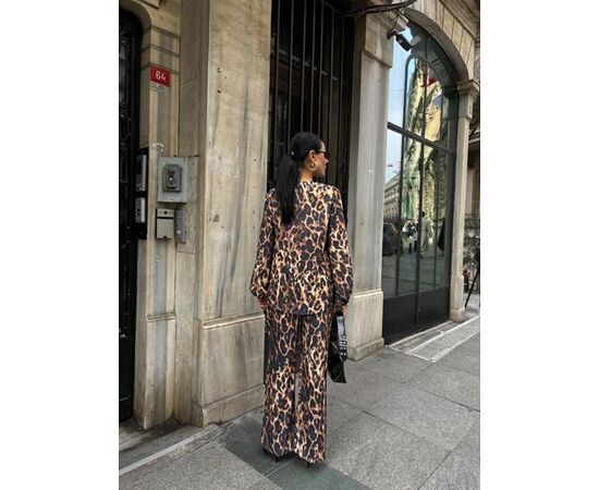 Костюм жіночий 1059 beige р.42-48 "FEMZONE" недорого оптом від прямого постачальника, зображення 2 Костюм жіночий 1059 beige р.42-48 "FEMZONE" недорого оптом від прямого постачальника, зображення 2