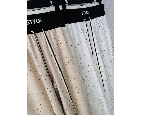 Штаны спортивные женские 7217 beige р.S-L "Karon" недорого оптом от прямого поставщика, изображение 2 Фотография Штаны спортивные женские 7217 beige р.S-L "Karon" недорого оптом от прямого поставщика, изображение 2