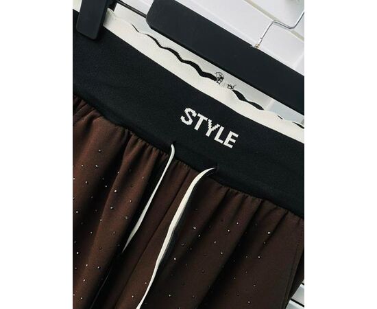 Штаны спортивные женские 7217 brown р.S-L "Karon" недорого оптом от прямого поставщика, изображение 2 Фотография Штаны спортивные женские 7217 brown р.S-L "Karon" недорого оптом от прямого поставщика, изображение 2