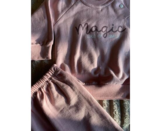 Костюм детский спортивный на девочку 1013 pink р.0.9-2 "BURATINO" недорого оптом от прямого поставщика, изображение 2 Фотография Костюм детский спортивный на девочку 1013 pink р.0.9-2 "BURATINO" недорого оптом от прямого поставщика, изображение 2