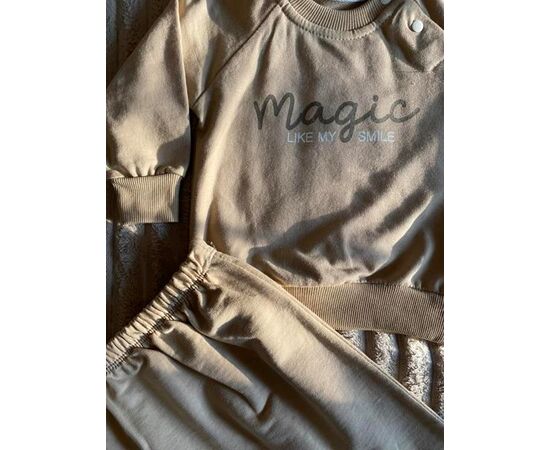 Костюм детский спортивный на девочку 1015 beige р.0.9-2 "BURATINO" недорого оптом от прямого поставщика, изображение 2 Фотография Костюм детский спортивный на девочку 1015 beige р.0.9-2 "BURATINO" недорого оптом от прямого поставщика, изображение 2