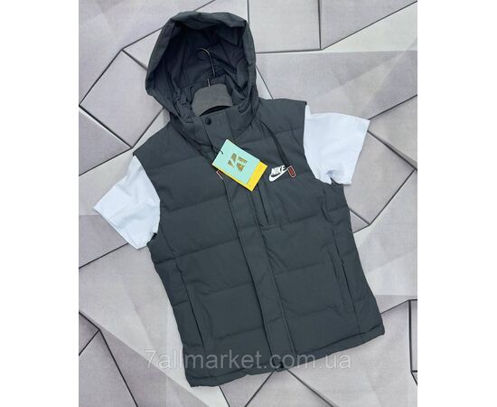 Жилетка мужская плащёвка, стёганная р-ры L-4XL(4цв) "MACCALI" недорого от прямого поставщика, изображение 4 Фотография Жилетка мужская плащёвка, стёганная р-ры L-4XL(4цв) "MACCALI" недорого от прямого поставщика, изображение 4