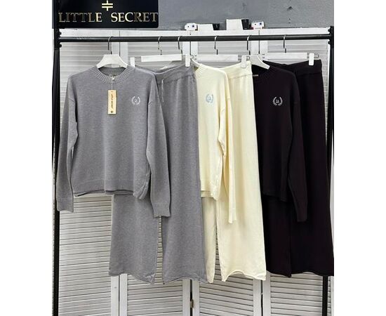 Костюм женский тёплый 9078 black р.one size "Little Secret" недорого оптом от прямого поставщика Фотография Костюм женский тёплый 9078 black р.one size "Little Secret" недорого оптом от прямого поставщика