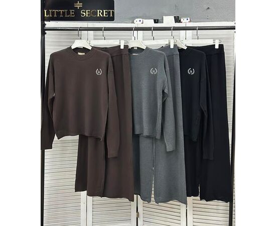 Костюм женский тёплый 9078 grey р.one size "Little Secret" недорого оптом от прямого поставщика Фотография Костюм женский тёплый 9078 grey р.one size "Little Secret" недорого оптом от прямого поставщика