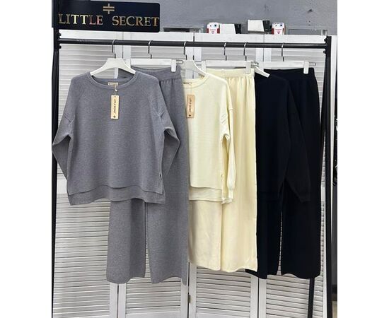 Костюм женский F501 grey р.one size "Little Secret" недорого оптом от прямого поставщика Фотография Костюм женский F501 grey р.one size "Little Secret" недорого оптом от прямого поставщика