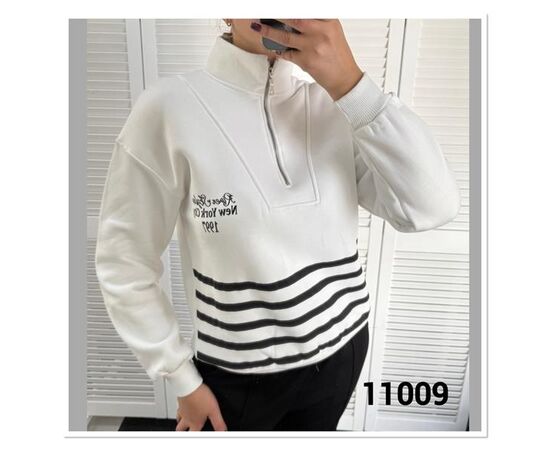 Светр жіночий 11009 white р.44-50 "LOOK" недорого оптом від прямого постачальника Светр жіночий 11009 white р.44-50 "LOOK" недорого оптом від прямого постачальника