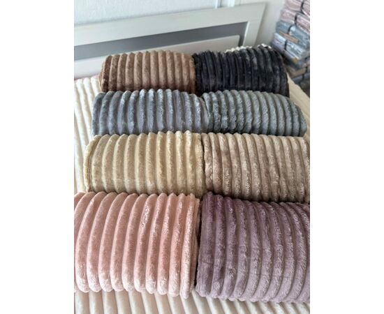 Покрывало 16-1-60 р.150*200 "Koloco" недорого от прямого поставщика Фотография Покрывало 16-1-60 р.150*200 "Koloco" недорого от прямого поставщика