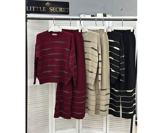 Костюм женский 0550 wine р.one size "Little Secret" недорого оптом от прямого поставщика Фотография Костюм женский 0550 wine р.one size "Little Secret" недорого оптом от прямого поставщика