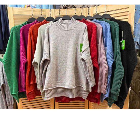 Свитер женский E812 beige р.one size "Emsweekis" недорого оптом от прямого поставщика Фотография Свитер женский E812 beige р.one size "Emsweekis" недорого оптом от прямого поставщика