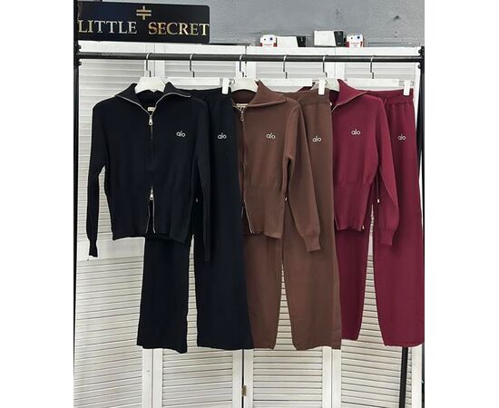 Костюм спортивный женский тёплый 3005 wine р.one size "Little Secret" недорого оптом от прямого поставщика Фотография Костюм спортивный женский тёплый 3005 wine р.one size "Little Secret" недорого оптом от прямого поставщика