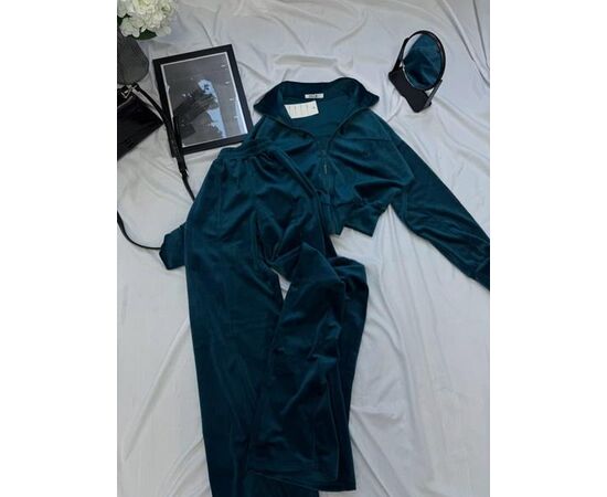 Костюм женский 9051 green р.46-48 "LINDA" недорого оптом от прямого поставщика Фотография Костюм женский 9051 green р.46-48 "LINDA" недорого оптом от прямого поставщика