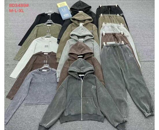 Костюм спортивний жіночий 43891 l.grey р.M-XL "FLORA" недорого оптом від прямого постачальника Костюм спортивний жіночий 43891 l.grey р.M-XL "FLORA" недорого оптом від прямого постачальника