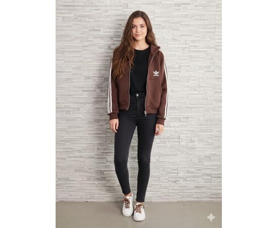 Кофта спортивная женская тёплая 15001 brown р.one size "Newe" недорого оптом от прямого поставщика Фотография Кофта спортивная женская тёплая 15001 brown р.one size "Newe" недорого оптом от прямого поставщика