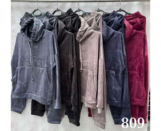 Костюм спортивний жіночий S1568 beige р.46-52 "Shon" недорого оптом від прямого постачальника Костюм спортивний жіночий S1568 beige р.46-52 "Shon" недорого оптом від прямого постачальника