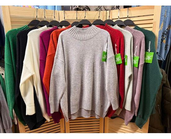 Свитер женский E959 black р.54-58 "Emsweekis" недорого оптом от прямого поставщика Фотография Свитер женский E959 black р.54-58 "Emsweekis" недорого оптом от прямого поставщика