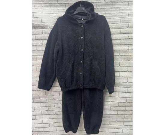 Костюм жіночий теплий 024 black р.42-52 "VALENTINA" недорого оптом від прямого постачальника Костюм жіночий теплий 024 black р.42-52 "VALENTINA" недорого оптом від прямого постачальника