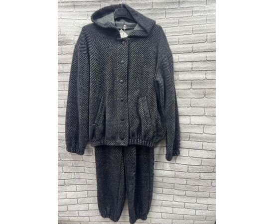 Костюм жіночий теплий 024 d.grey р.42-52 "VALENTINA" недорого оптом від прямого постачальника Костюм жіночий теплий 024 d.grey р.42-52 "VALENTINA" недорого оптом від прямого постачальника