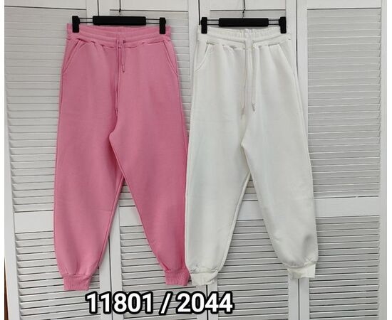 Штани спортивні жіночі теплі 11801 white р.52-58 "LOOK" недорого оптом від прямого постачальника Штани спортивні жіночі теплі 11801 white р.52-58 "LOOK" недорого оптом від прямого постачальника